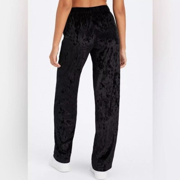 NWT Fabletics Go-To Crushed Velour Velvet Wide Leg Elastic Pull on Pants Tall LG - Picture 4 of 16